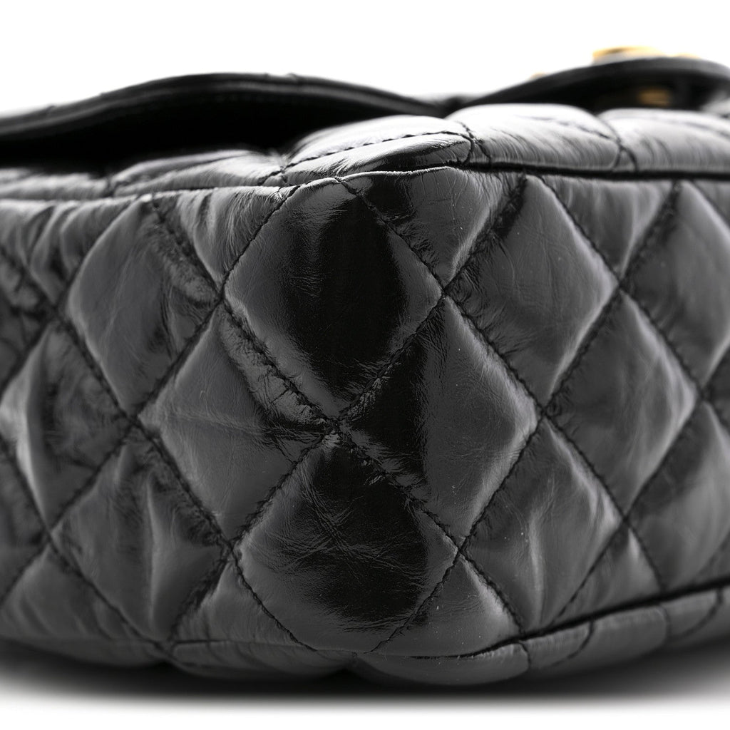 Shiny Crumpled Calfskin Quilted Wavy CC Hobo Black