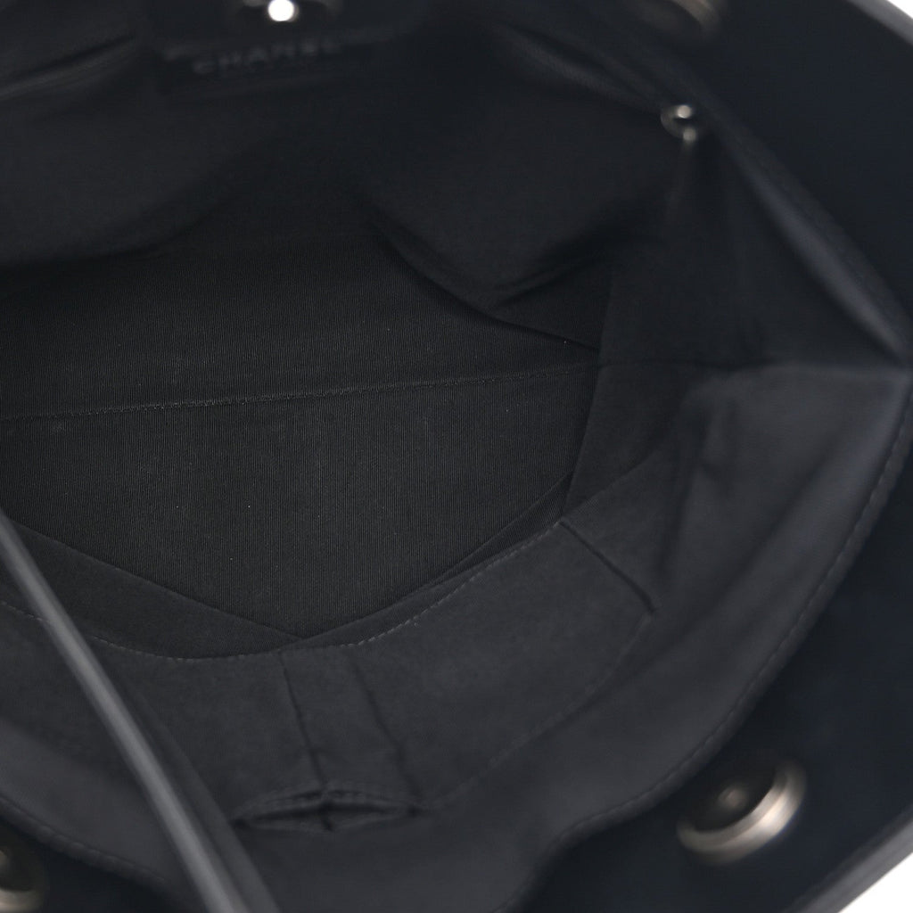 Calfskin Chain 20s Signature Tote Black