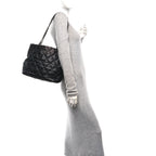 Calfskin Contrast Stitch Tote Black