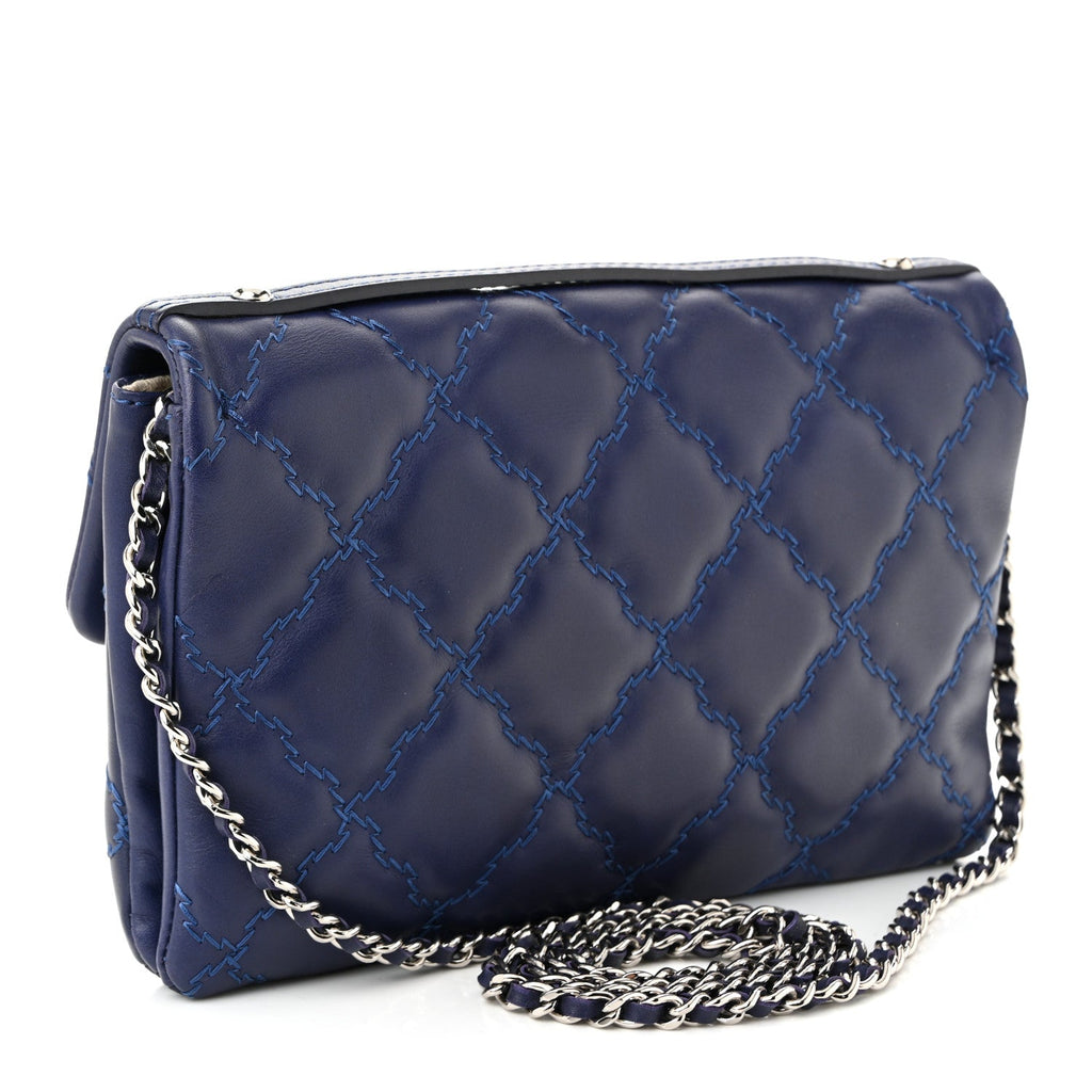 Calfskin Quilted Double Stitch Hamptons Clutch with Chain Blue