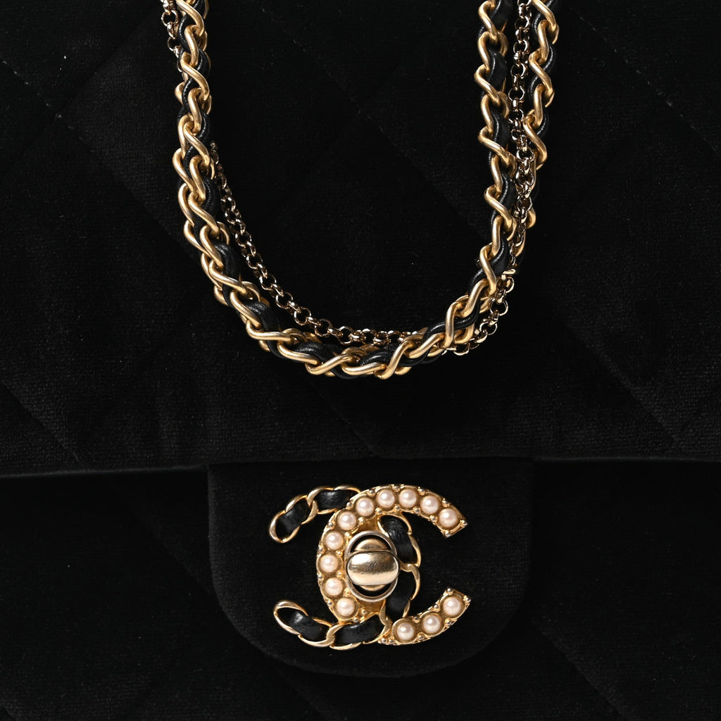 Velvet Quilted Crush On Chains Flap Bag Black