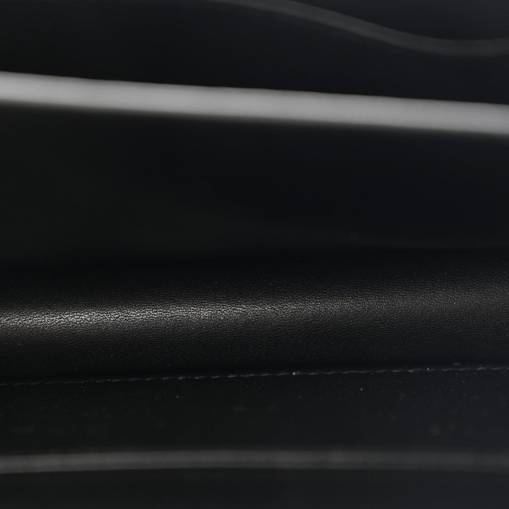 Epsom Constance 18 Black