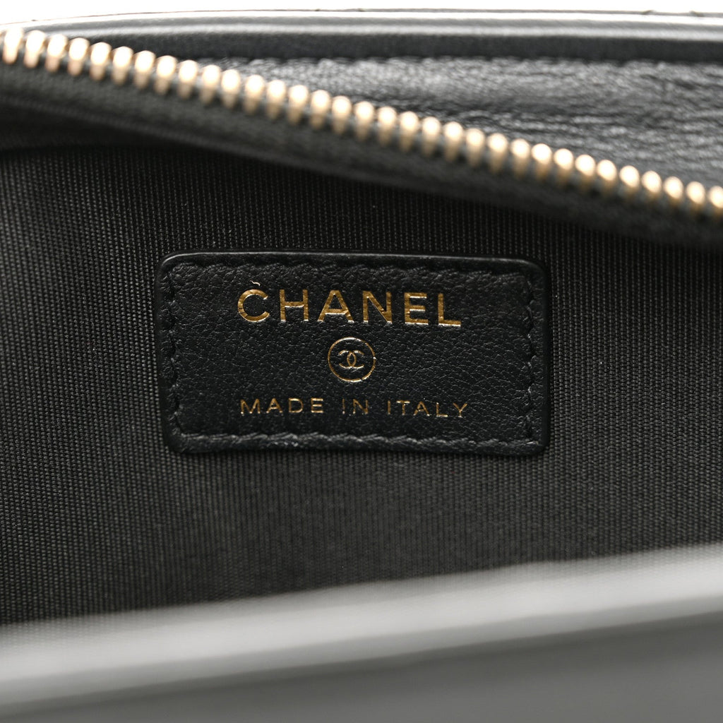 Lambskin Quilted Square Front Pocket Clutch With Chain Black