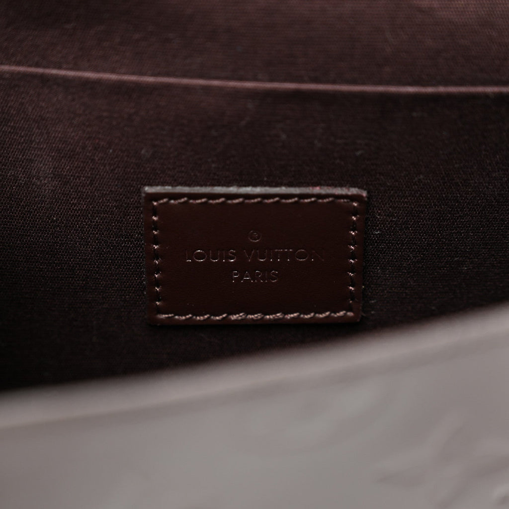 Vernis Pochette Felicie Chain Wallet Amarante