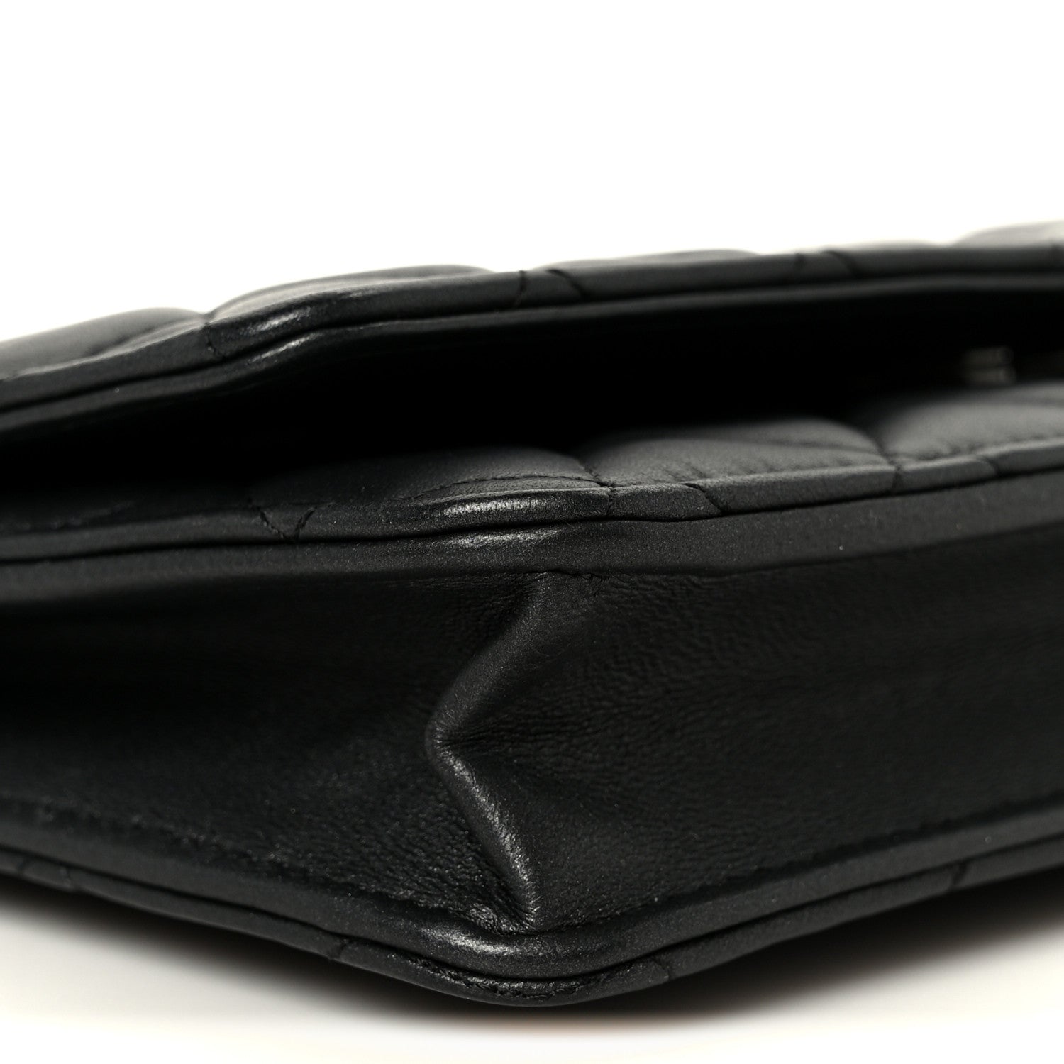 Lambskin Quilted Wallet On Chain WOC So Black