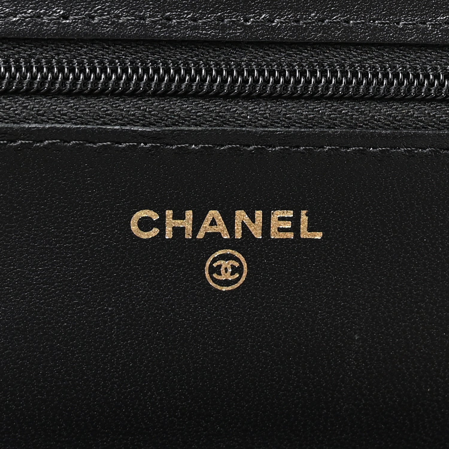 Lambskin Quilted Wallet On Chain WOC Black