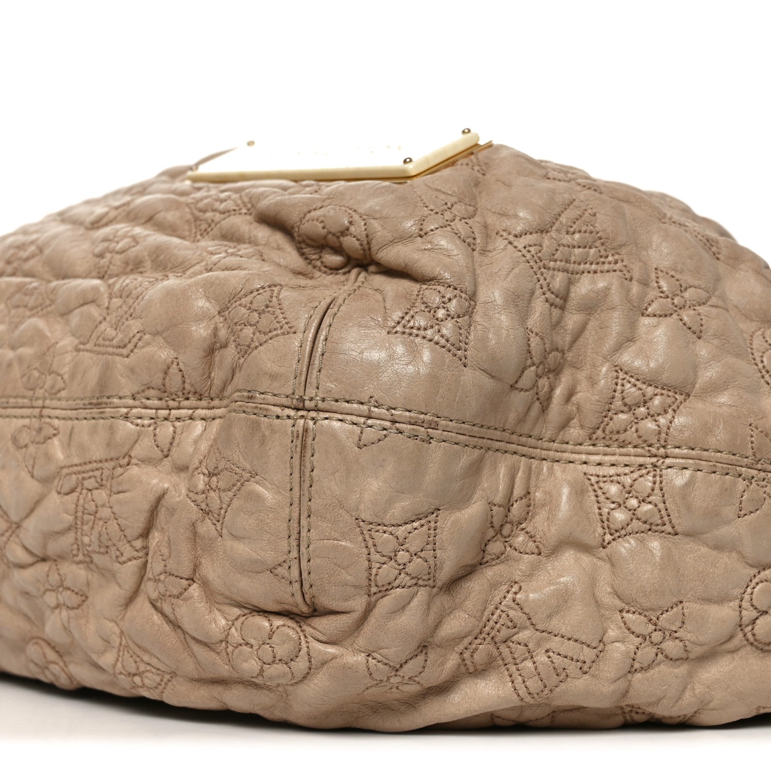 Lambskin Olympe Nimbus GM Ecru
