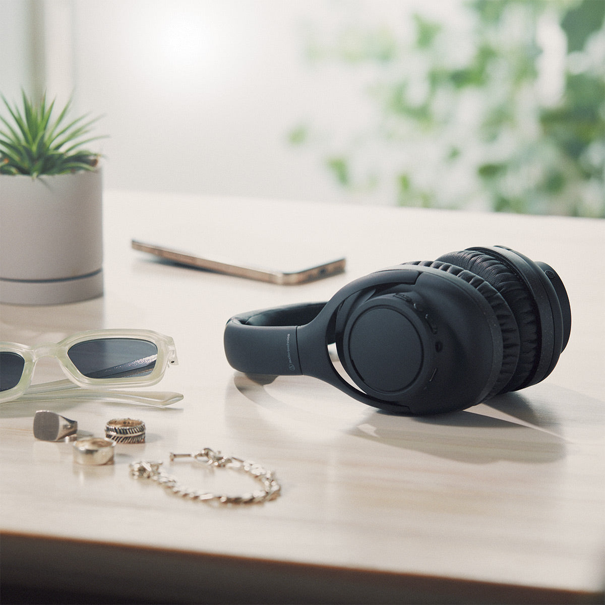 Audio-Technica ATH-S300BT Bluetooth Over-Ear Headphones (Black)