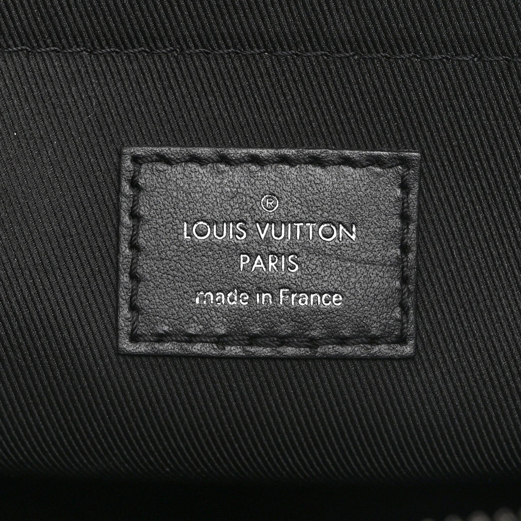 Taurillon Monogram Steamer Messenger Black