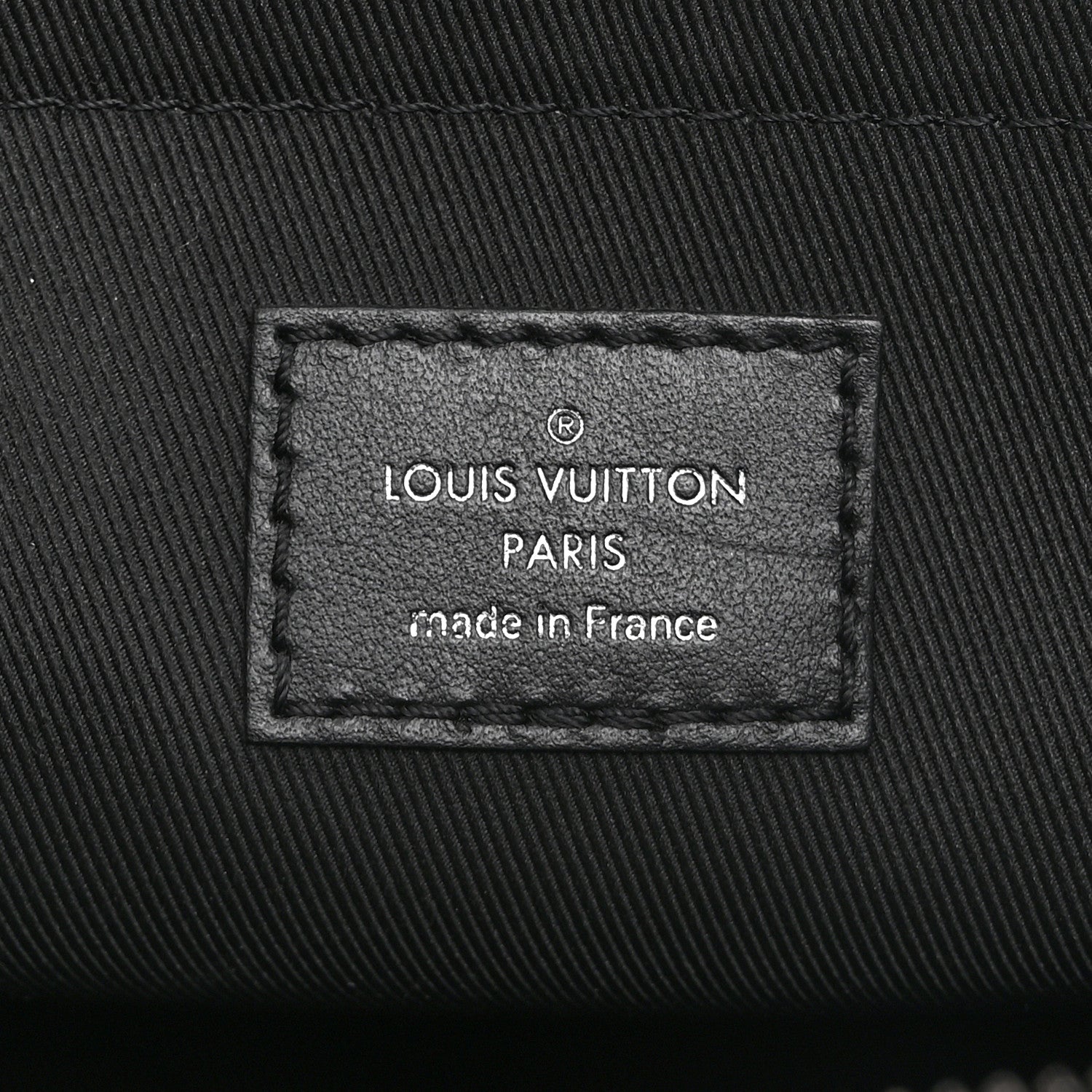 Taurillon Monogram Steamer Messenger Black