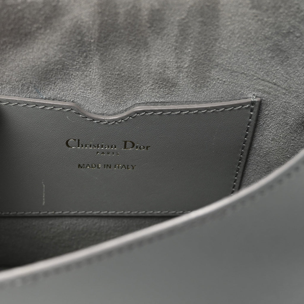 Box Calfskin Medium Bobby Flap Gray
