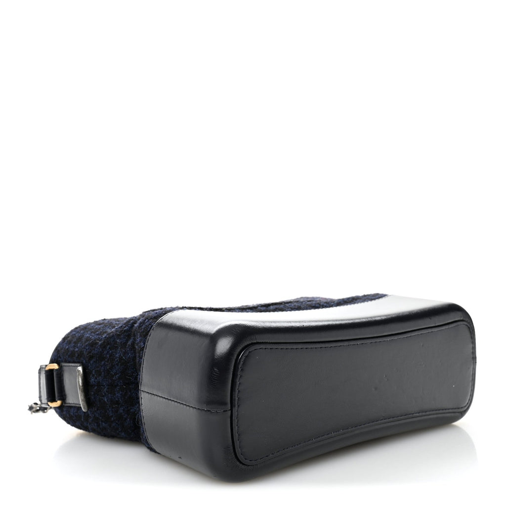 Tweed Calfskin Quilted Medium Gabrielle Hobo Black Blue