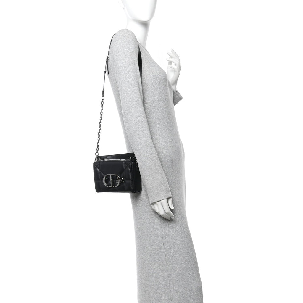 Lambskin Maxi Cannage Small 30 Montaigne Chain Top Handle Bag Black