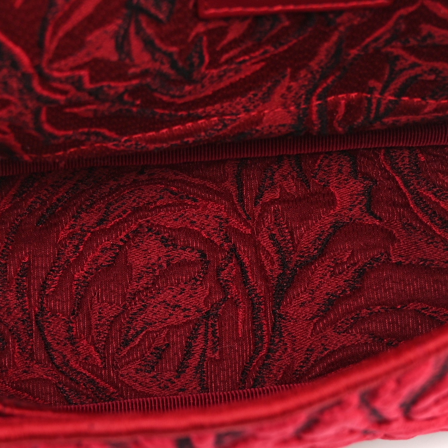 Velvet Rose Medium Caro Bag Rouge