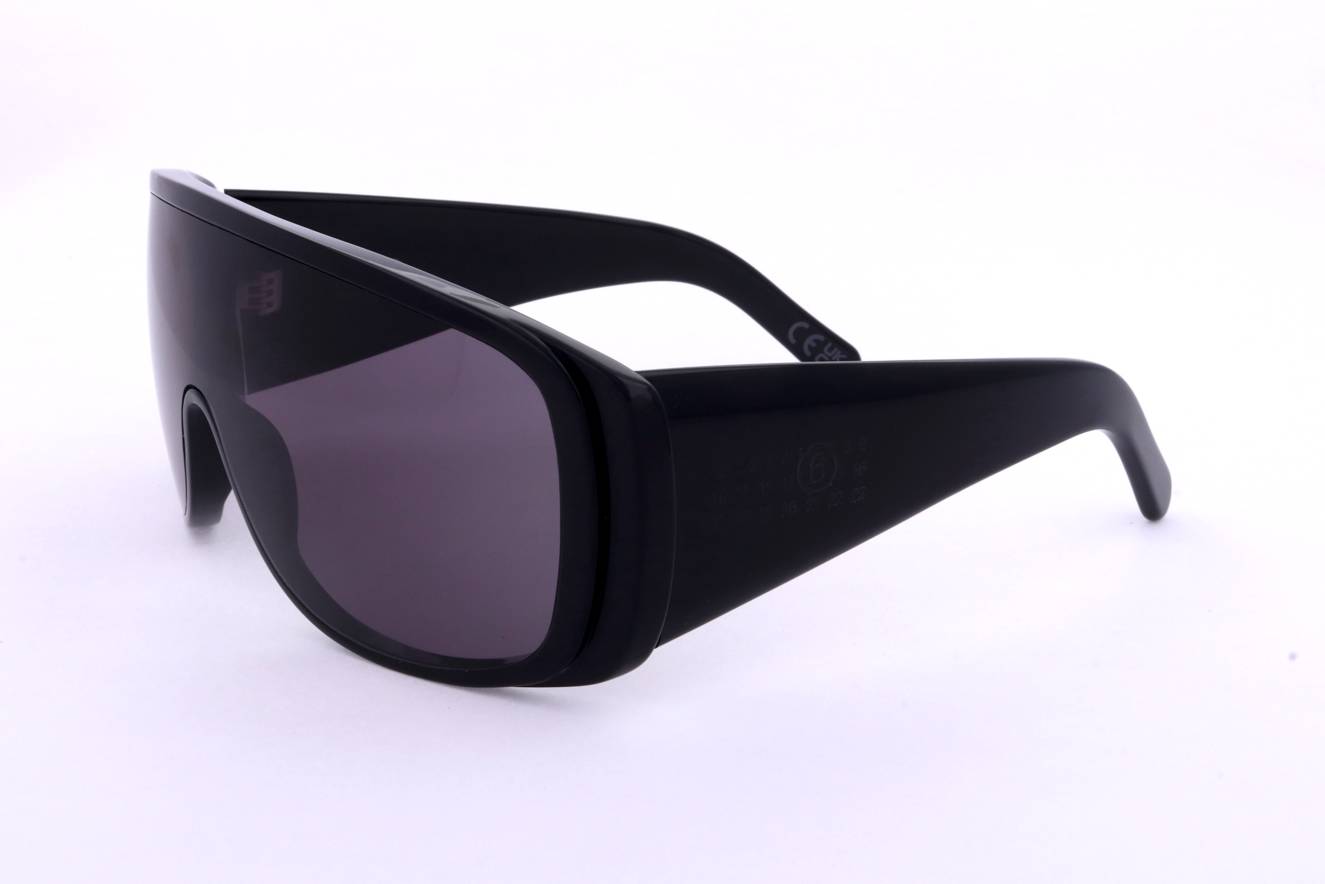 Maison Margiela MARGIELA MM6 BLACK 001