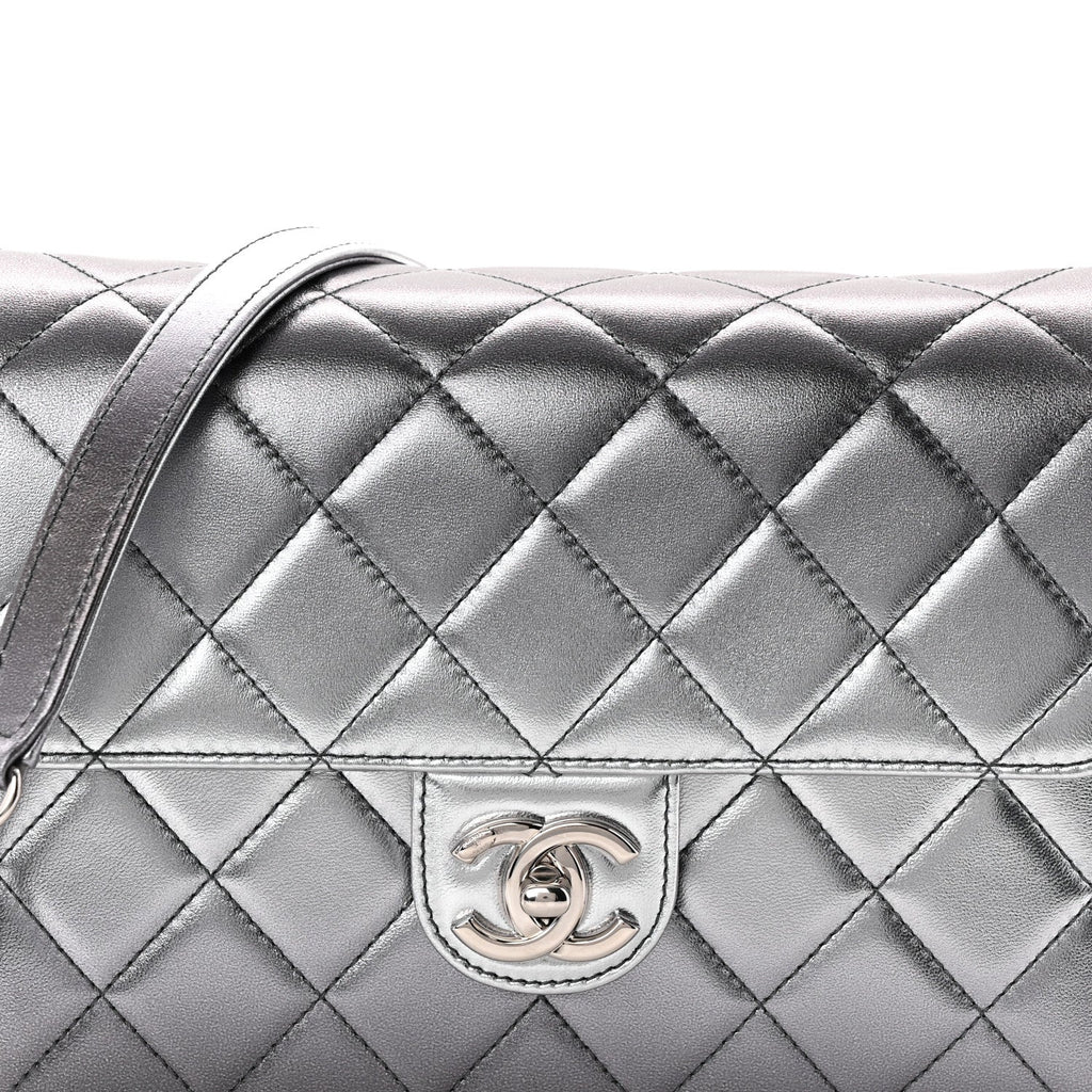 Metallic Lambskin Large Like A Wallet Flap Silver
