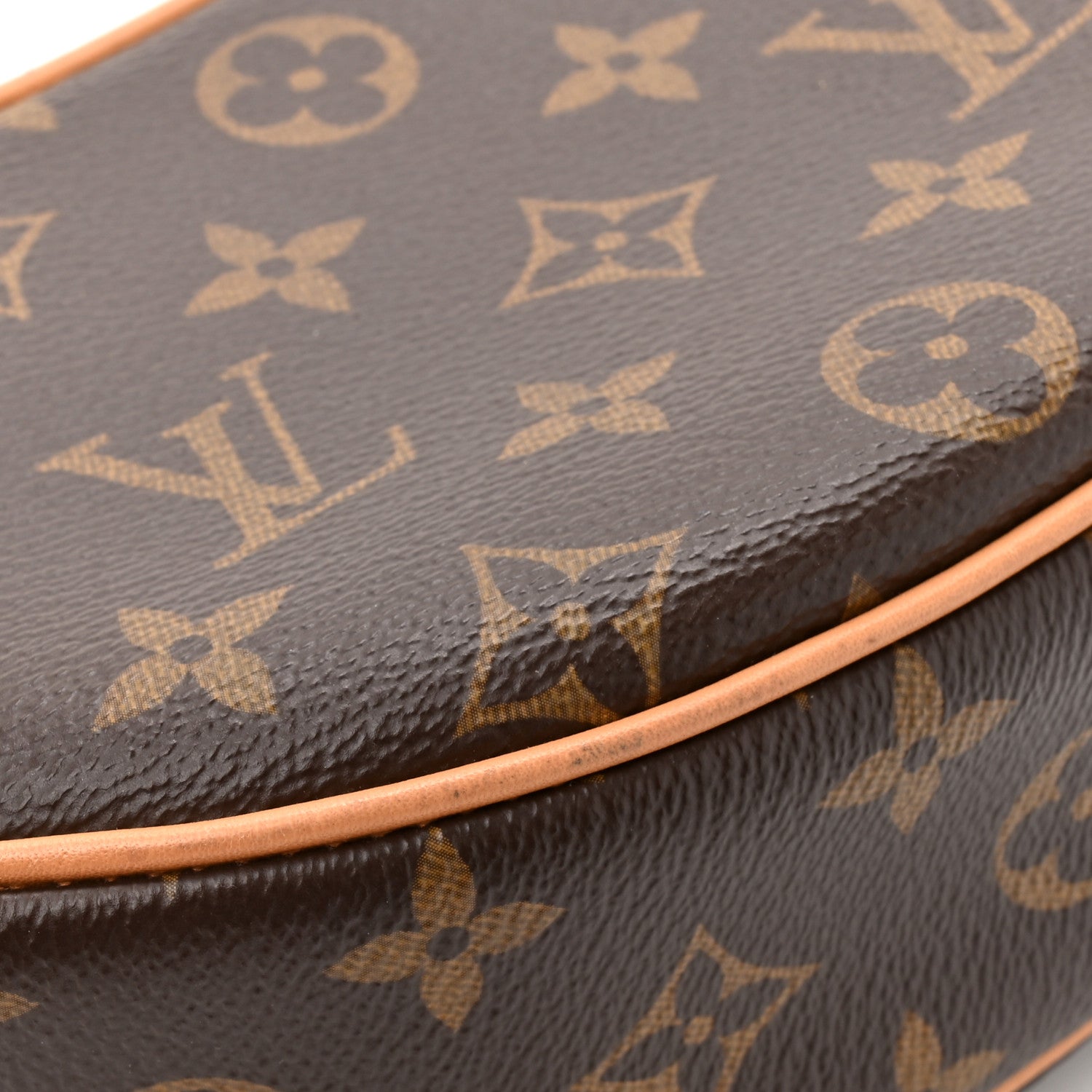 Monogram Loop