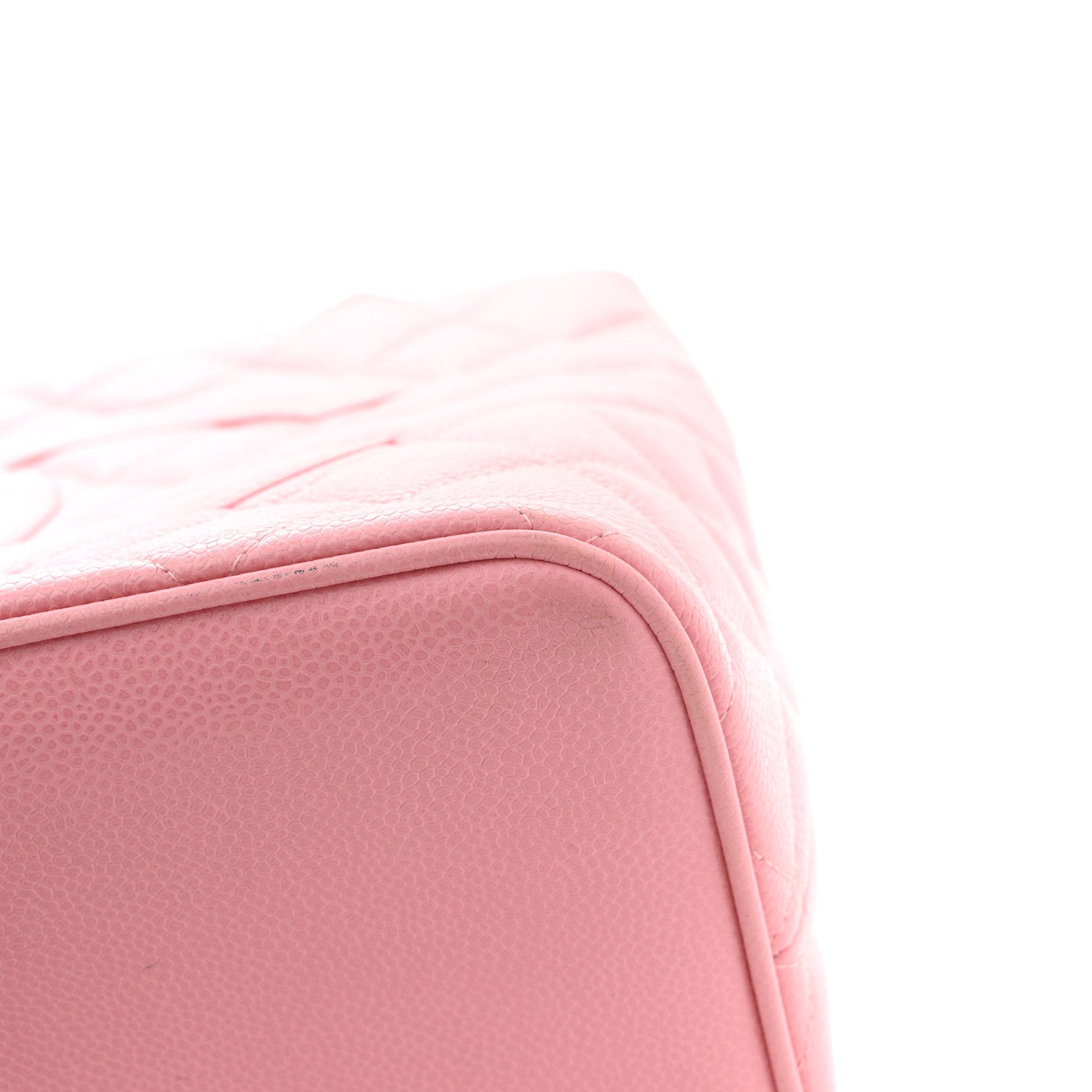 Caviar Medallion CC Tote Light Pink