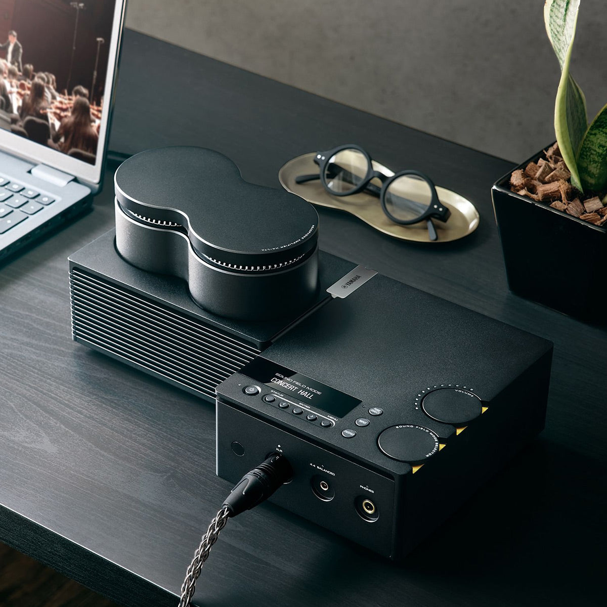 Yamaha HA-L7ABL Headphone Amplifier With Built-In DAC