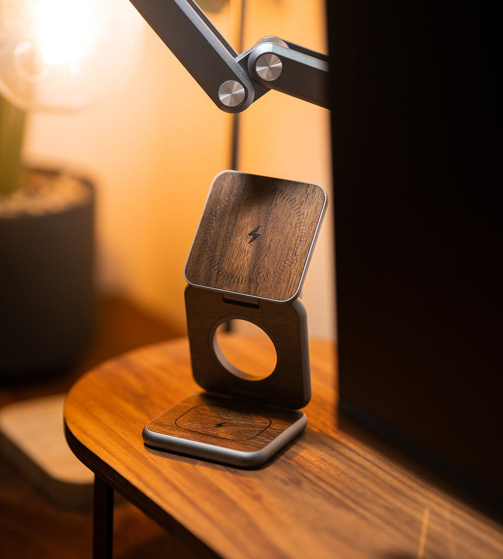 KUXIU X40 Pro 3-in-1 MagSafe Foldable Charging Stand - Wood Grain Edition