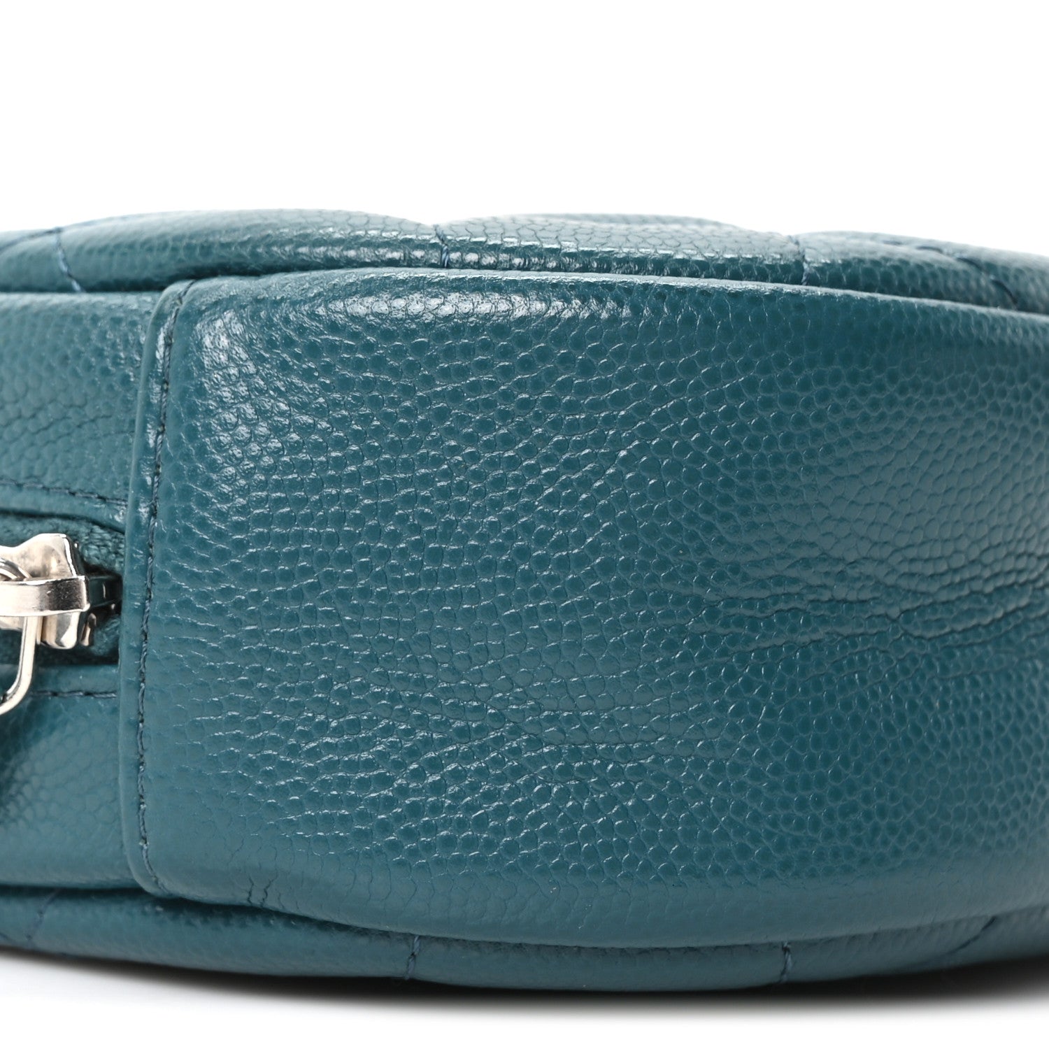 Caviar Quilted Round Clutch With Chain Green