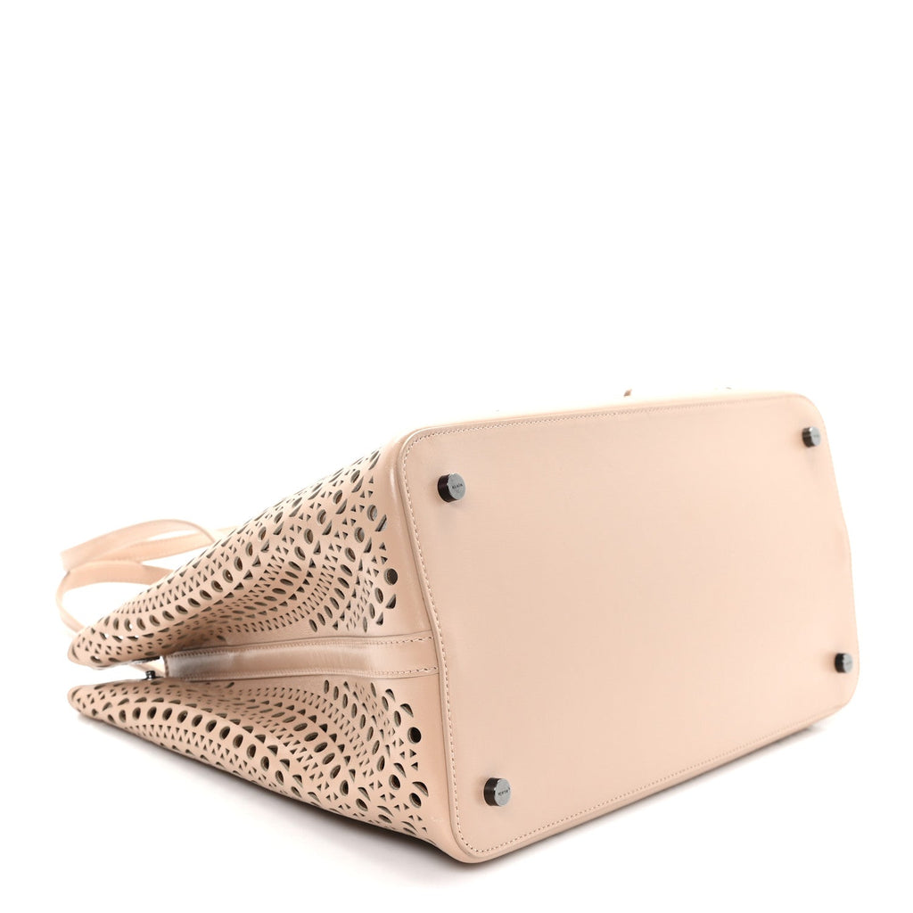 Calfskin Vienne Mina 32 Bag Sandy