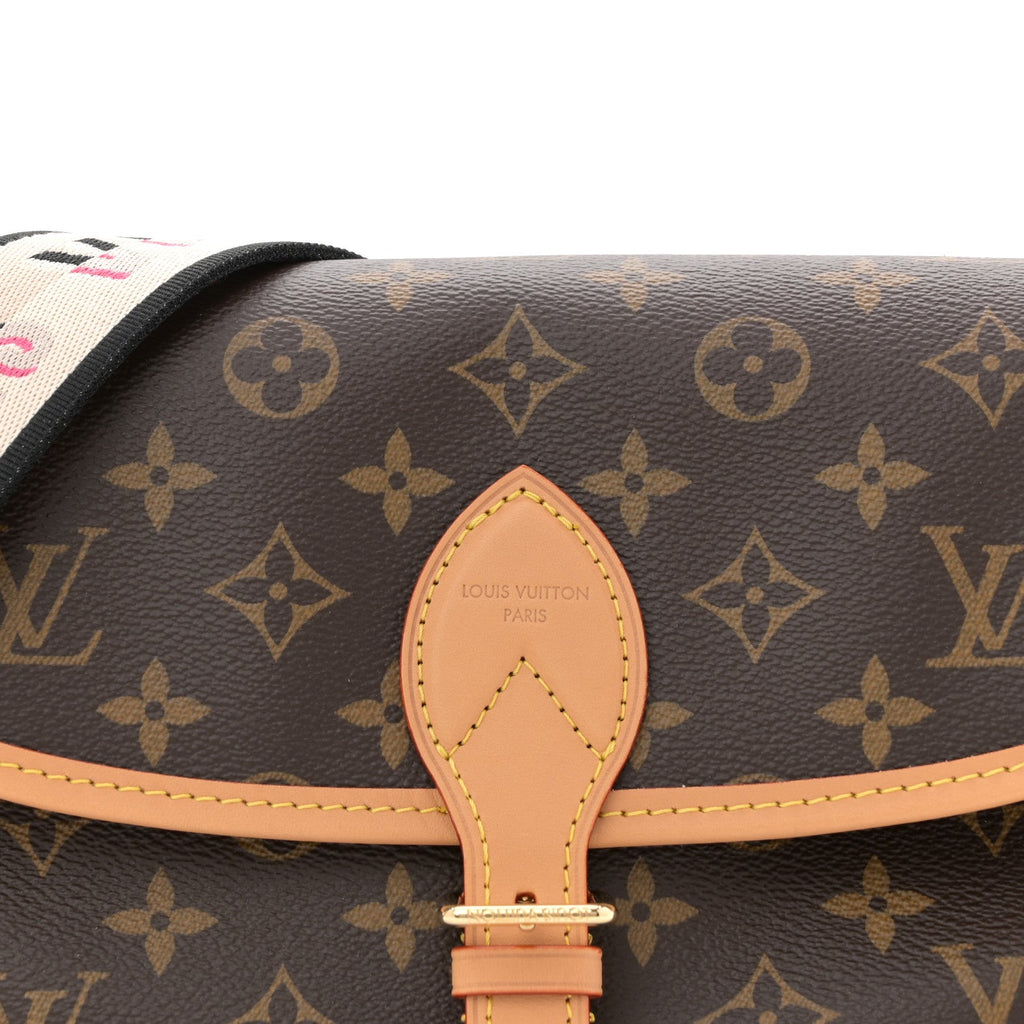 Monogram Diane Black