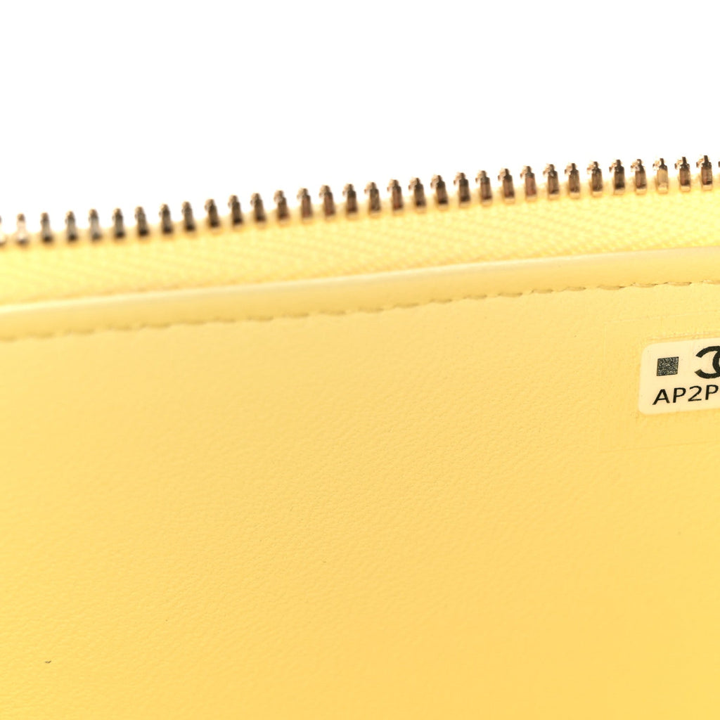 Lambskin Quilted Small Vanity Case With Chain Light Yellow