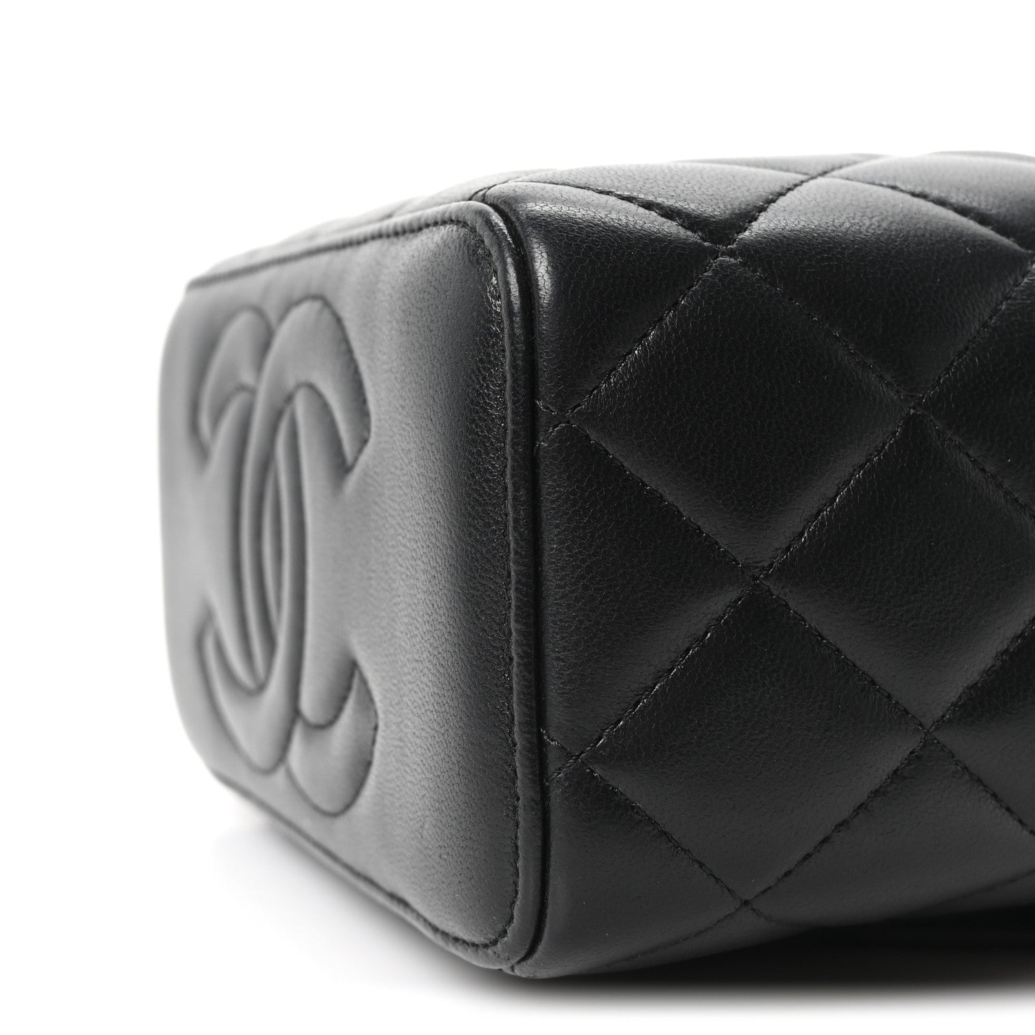 Lambskin Quilted Small Top Handle Vanity Case With Chain Black