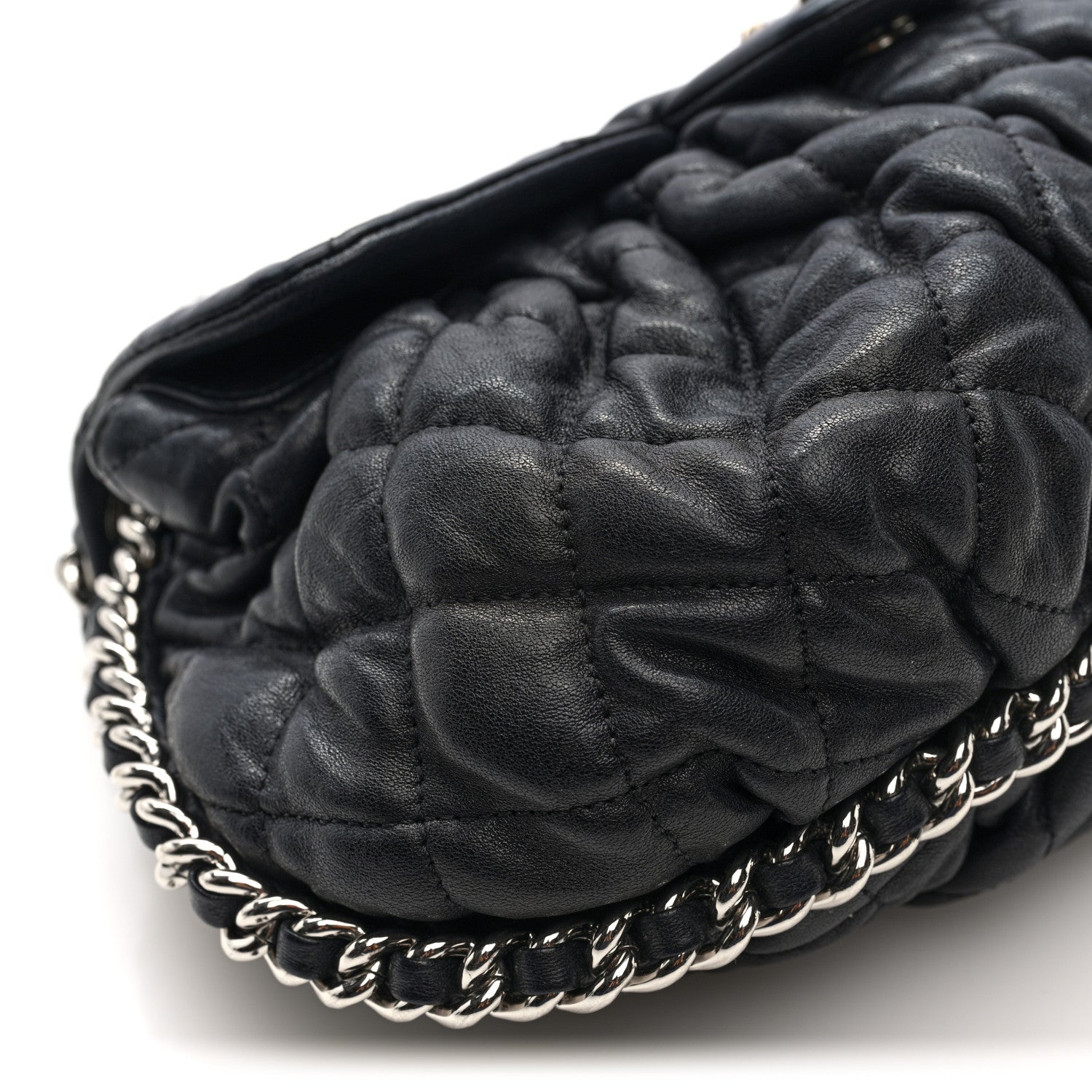 Washed Lambskin Quilted Medium Chain Around Messenger Black
