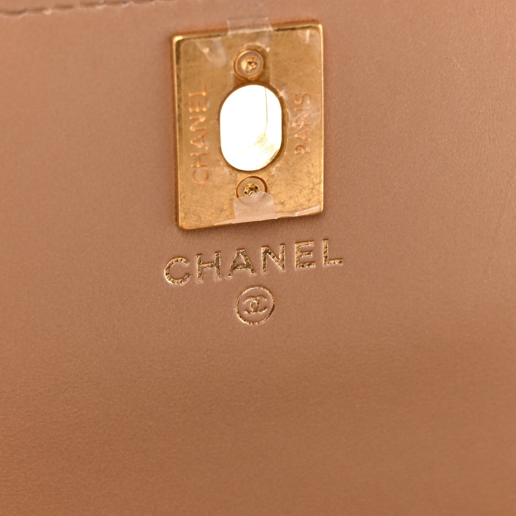 Calfskin Quilted Perfect Fit Wallet On Chain WOC Beige