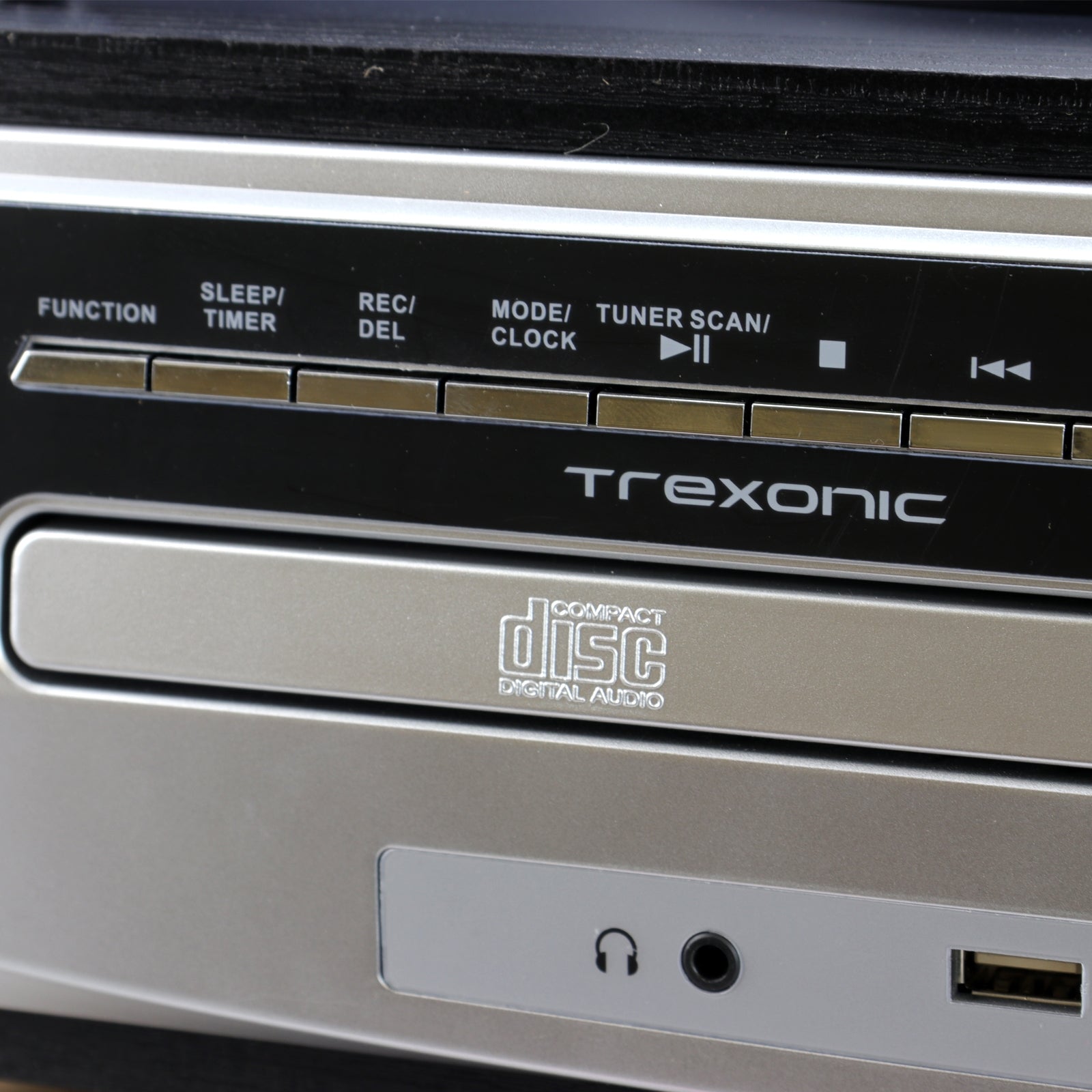 3-Speed Vinyl Turntable Home Stereo System with CD Player, FM Radio, Bluetooth, USB/SD Recording and Wired Shelf Speakers