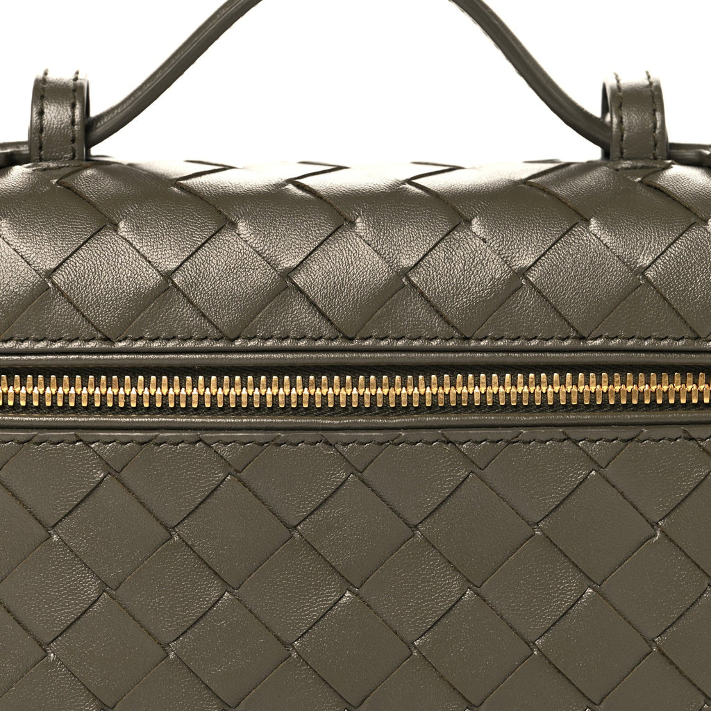 Calfskin Intrecciato Bang Bang Vanity Case Pinecone