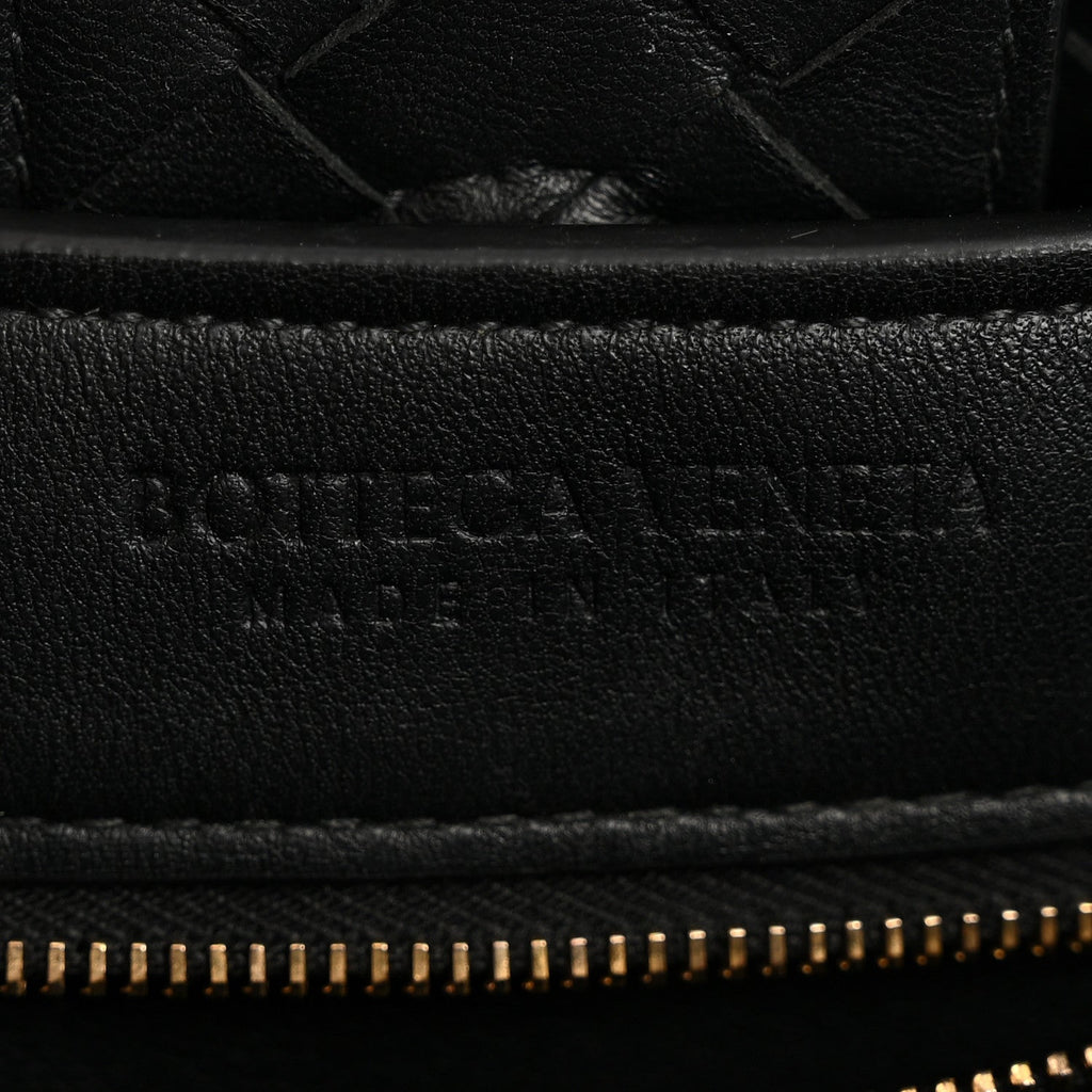 Nappa Intrecciato Medium Andiamo Shoulder Bag Black