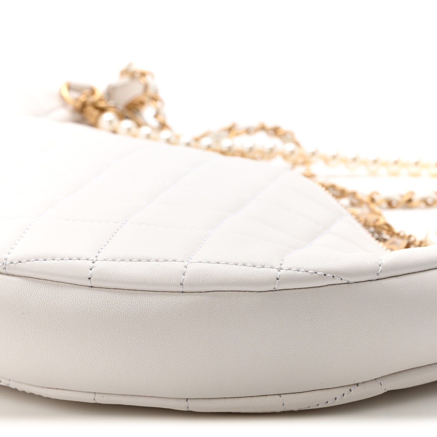Lambskin Quilted All About Chains Hobo White