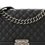 Caviar Quilted Medium Boy Flap Black