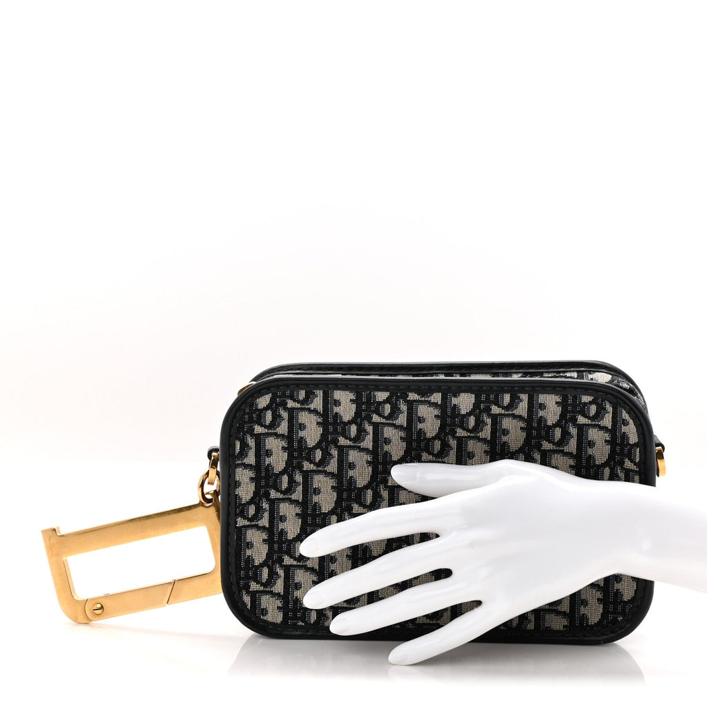 Oblique Diorquake Clutch Blue