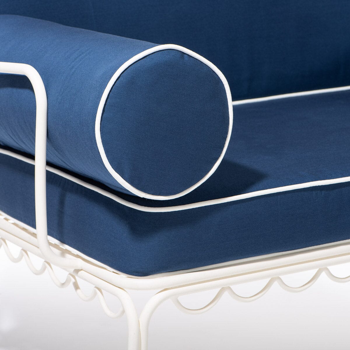 The Al Fresco Love Seat x Julia Berolzheimer