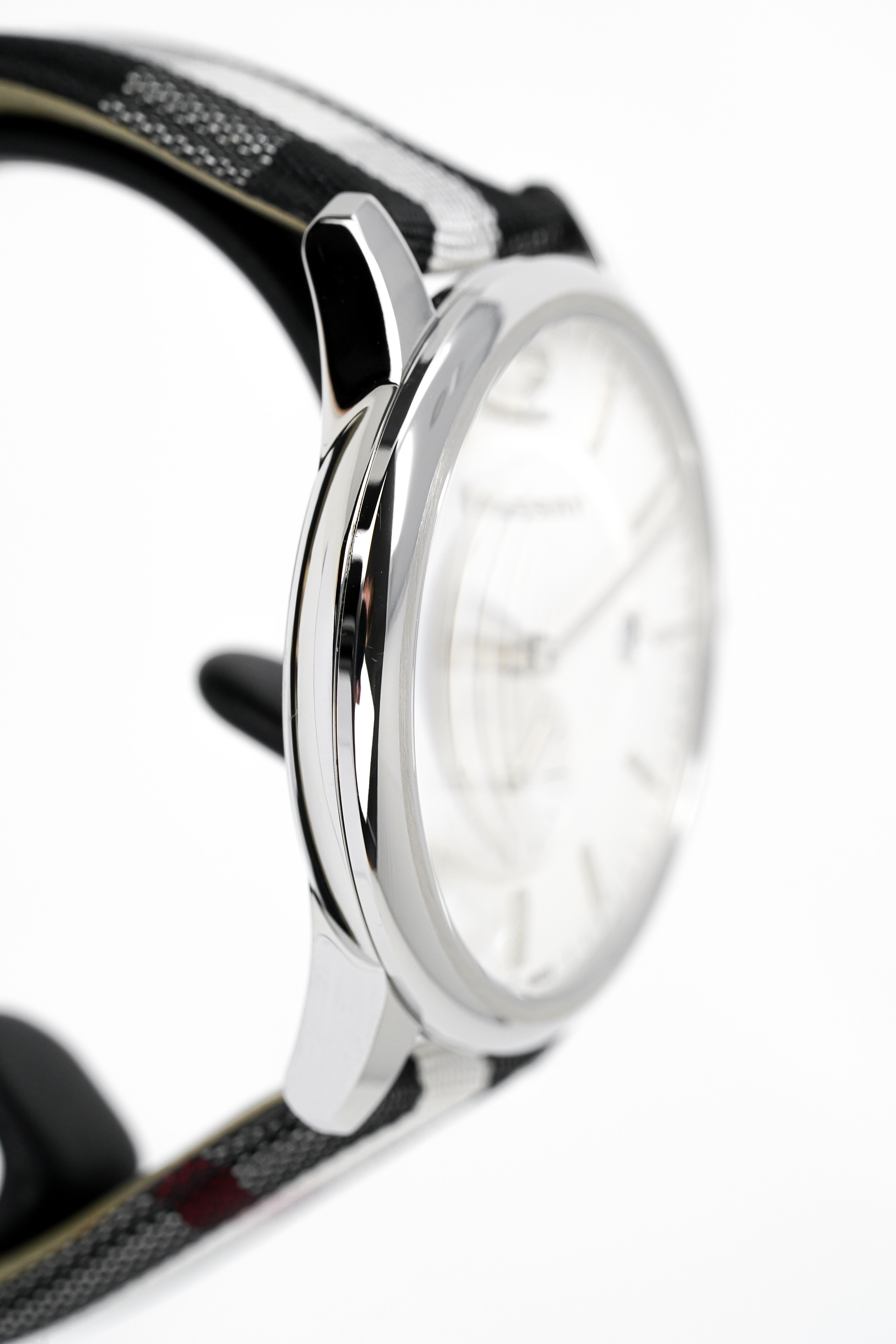 Burberry Men's Watch The Classic Horseferry 40mm Silver