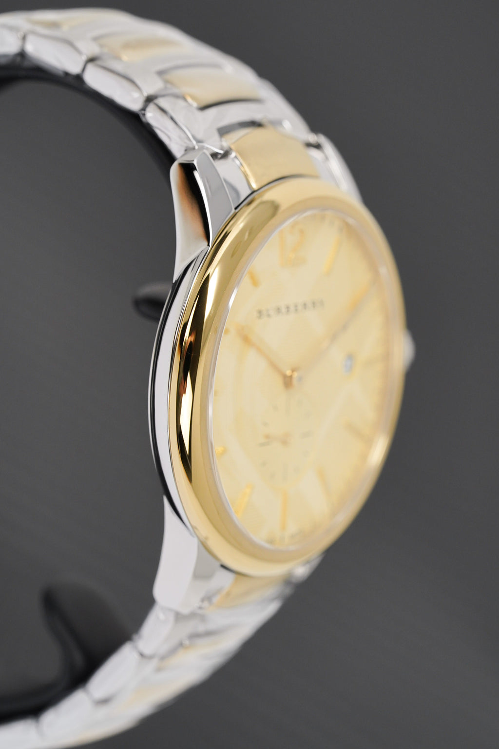 Burberry Men's Watch The Classic 40mm Two Tone Gold