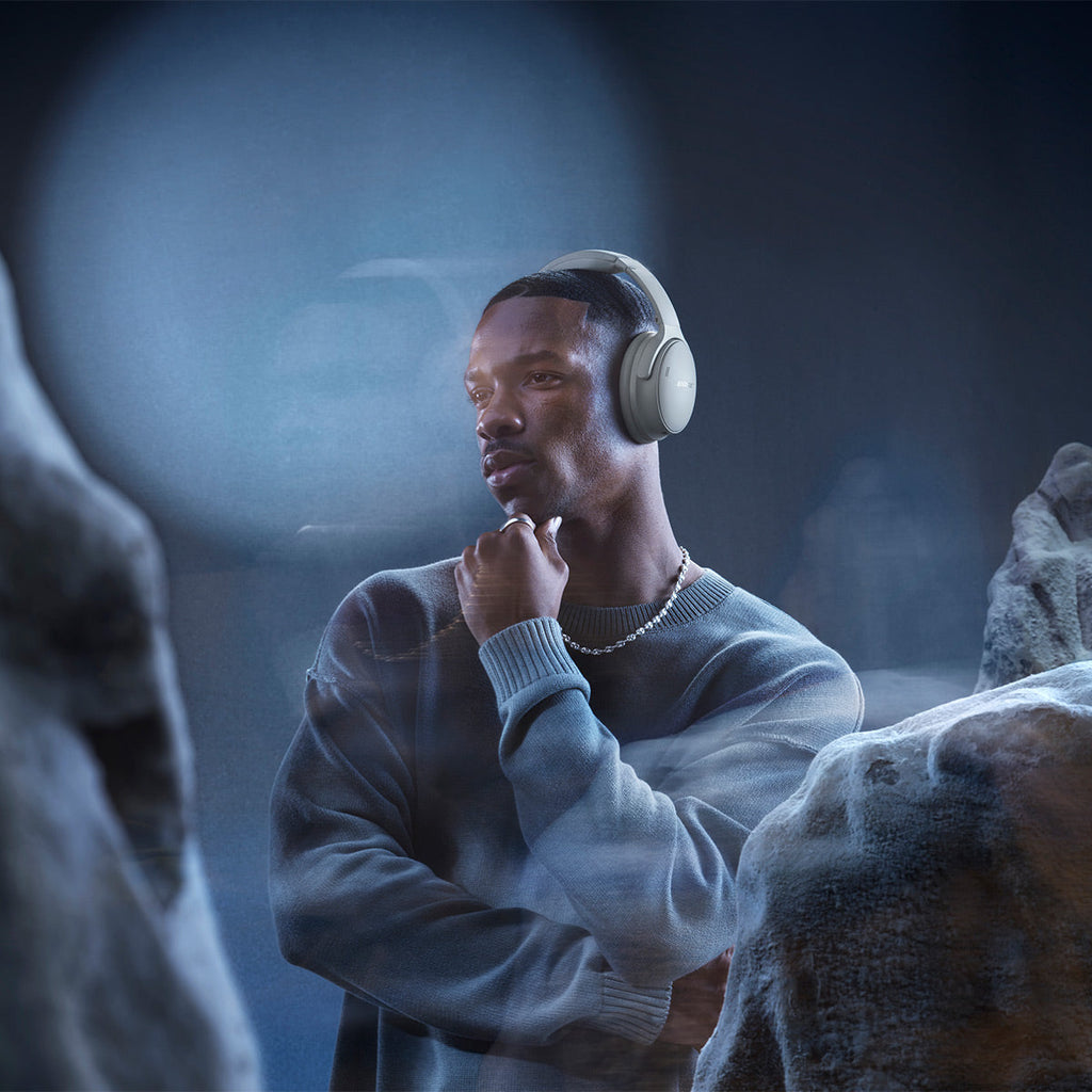 Bose QuietComfort Headphones with Active Noise Cancellation (Moonlight Grey)