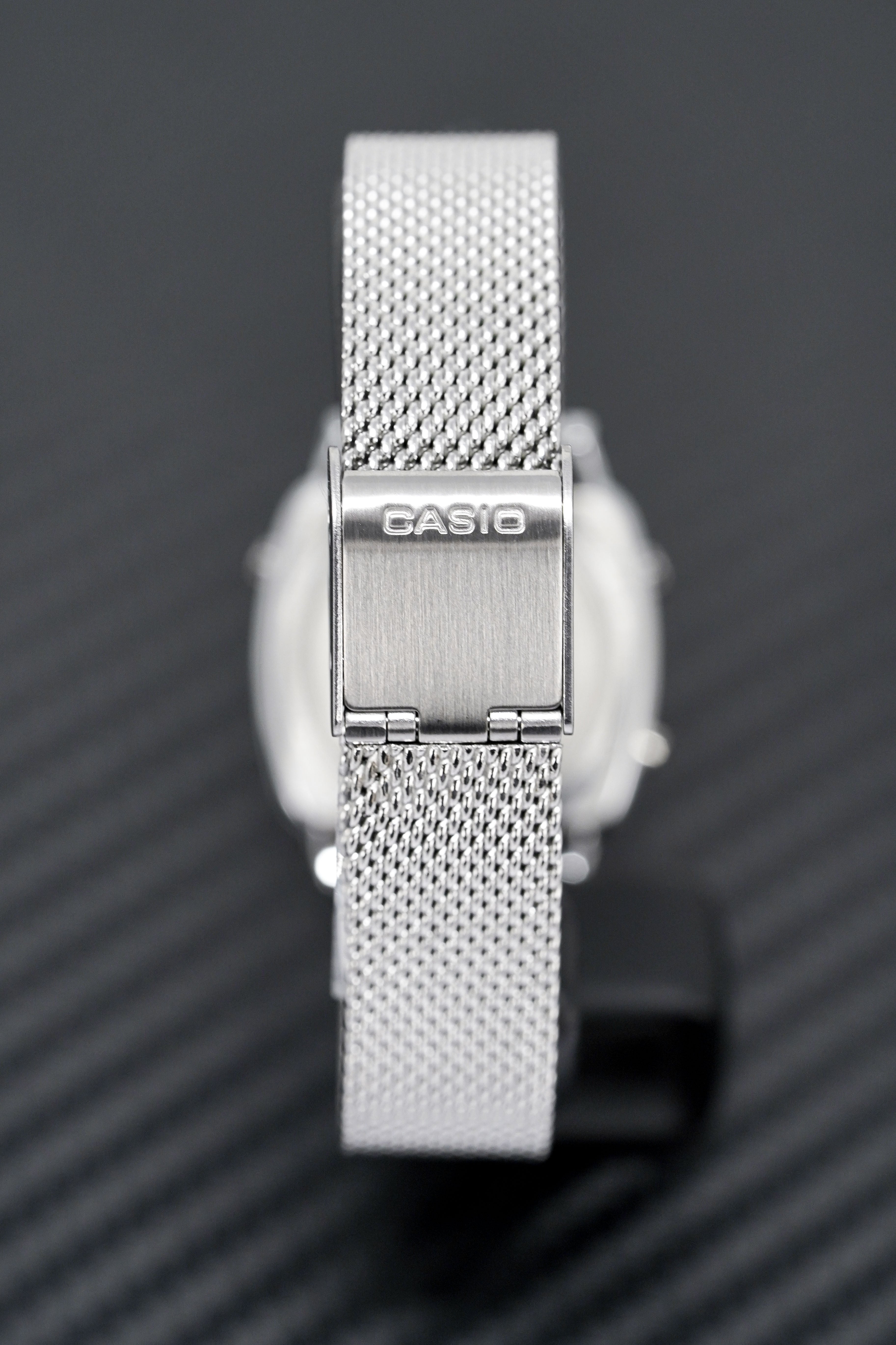 Casio Ladies Watch Digital Vintage Classic Milanese Silver