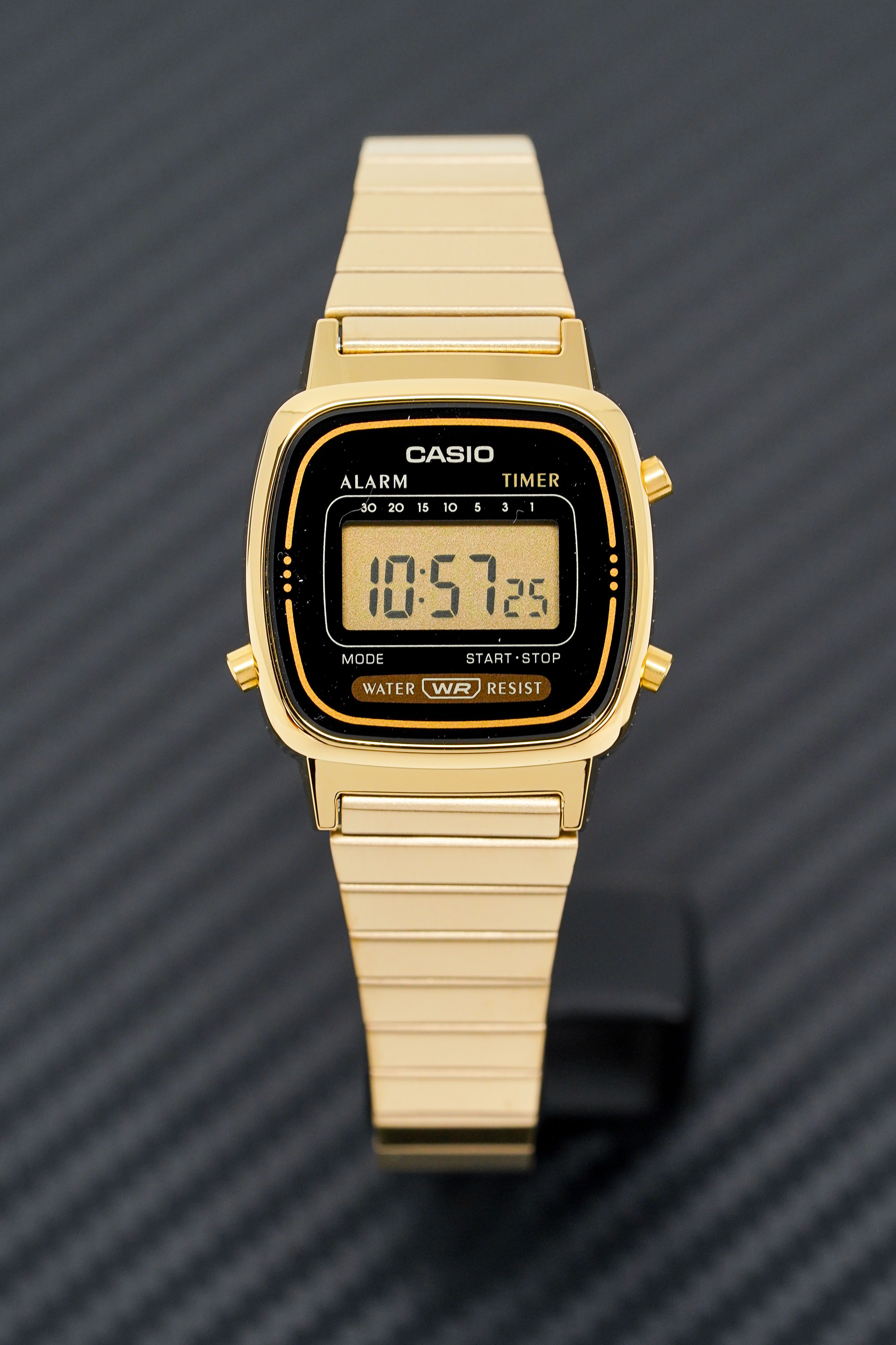 Casio Ladies Watch Digital Vintage Classic Flat Link Gold