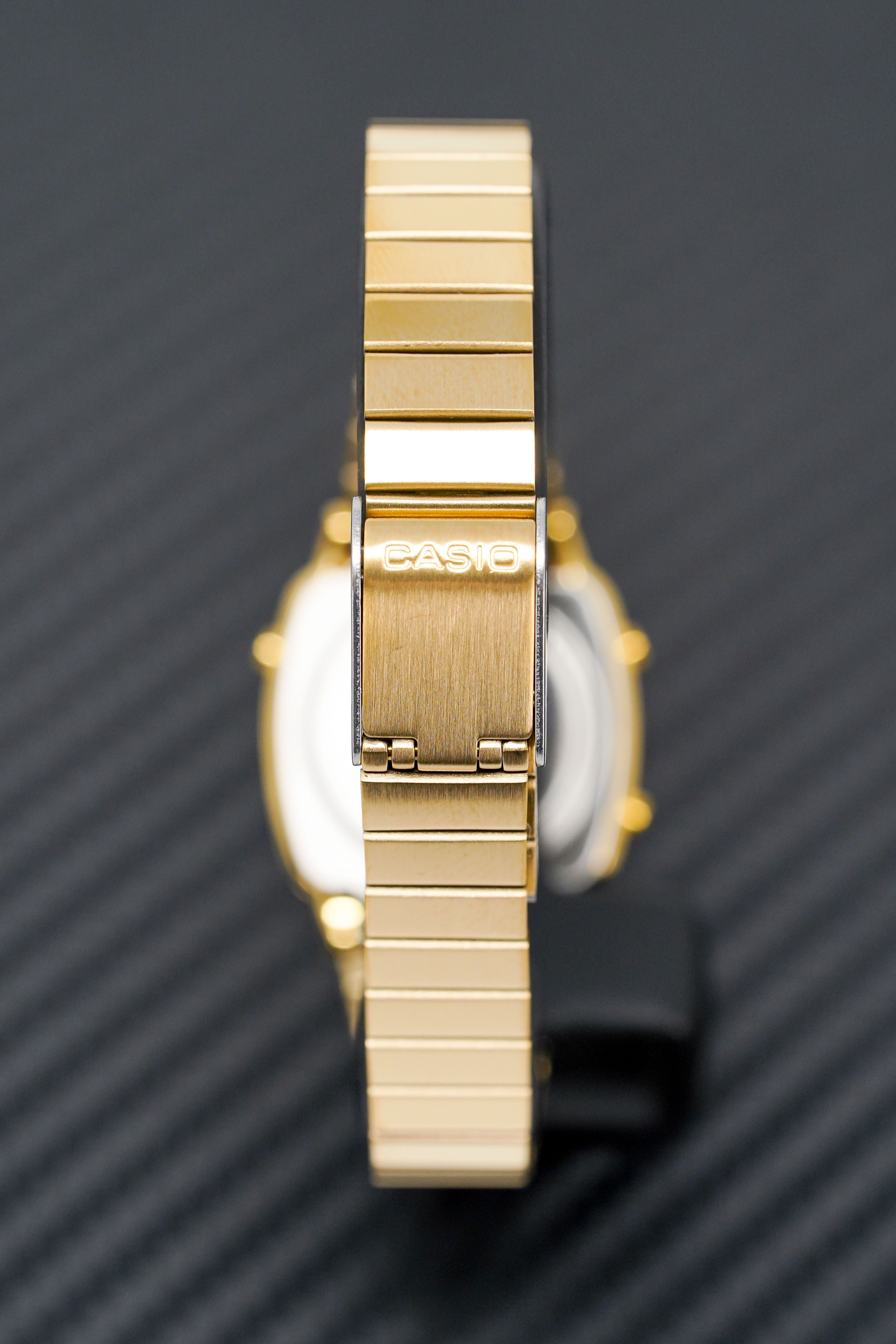 Casio Ladies Watch Digital Vintage Classic Flat Link Gold