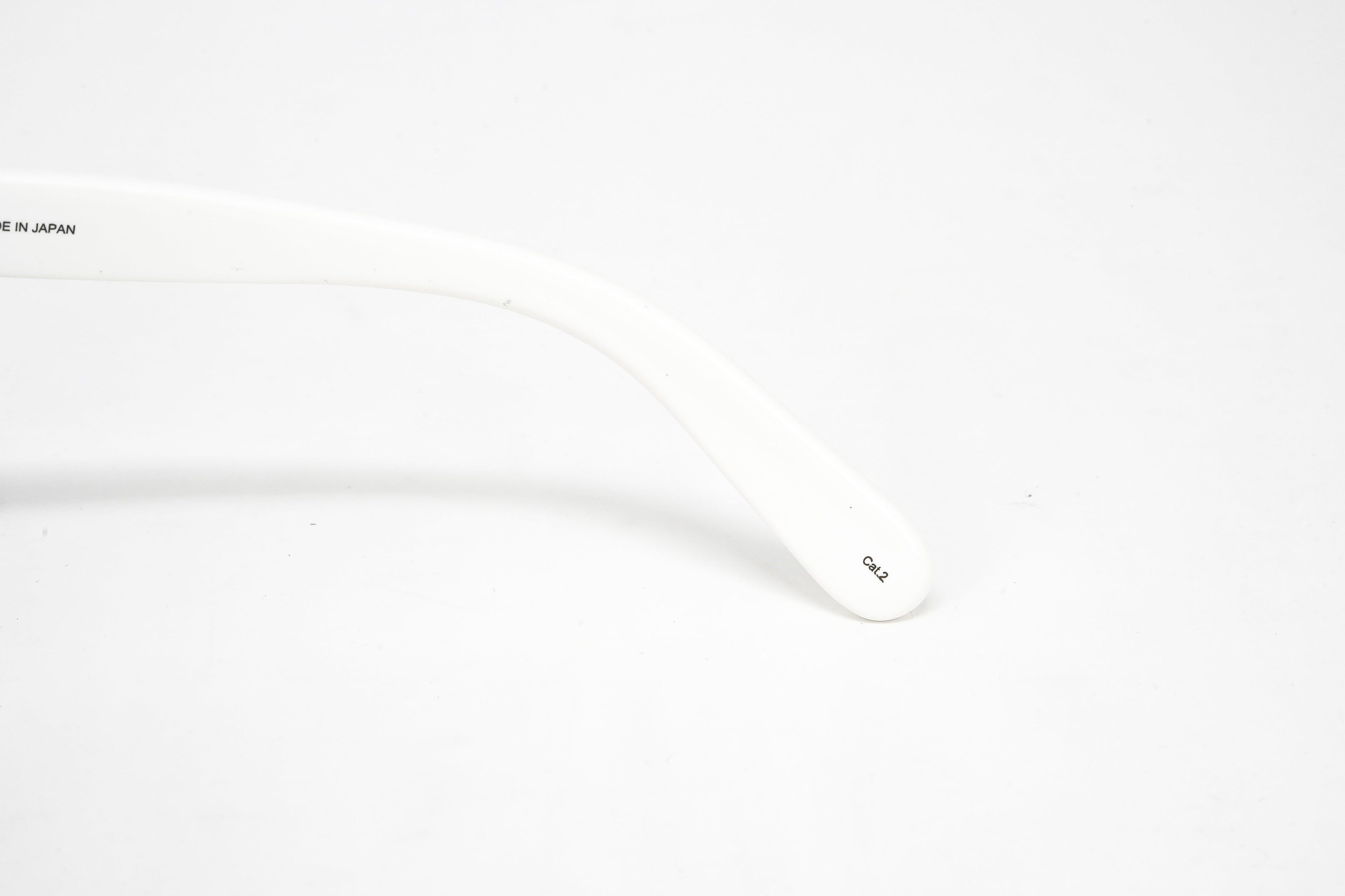 Courrèges Women's Sunglasses Oversized Flat Top White