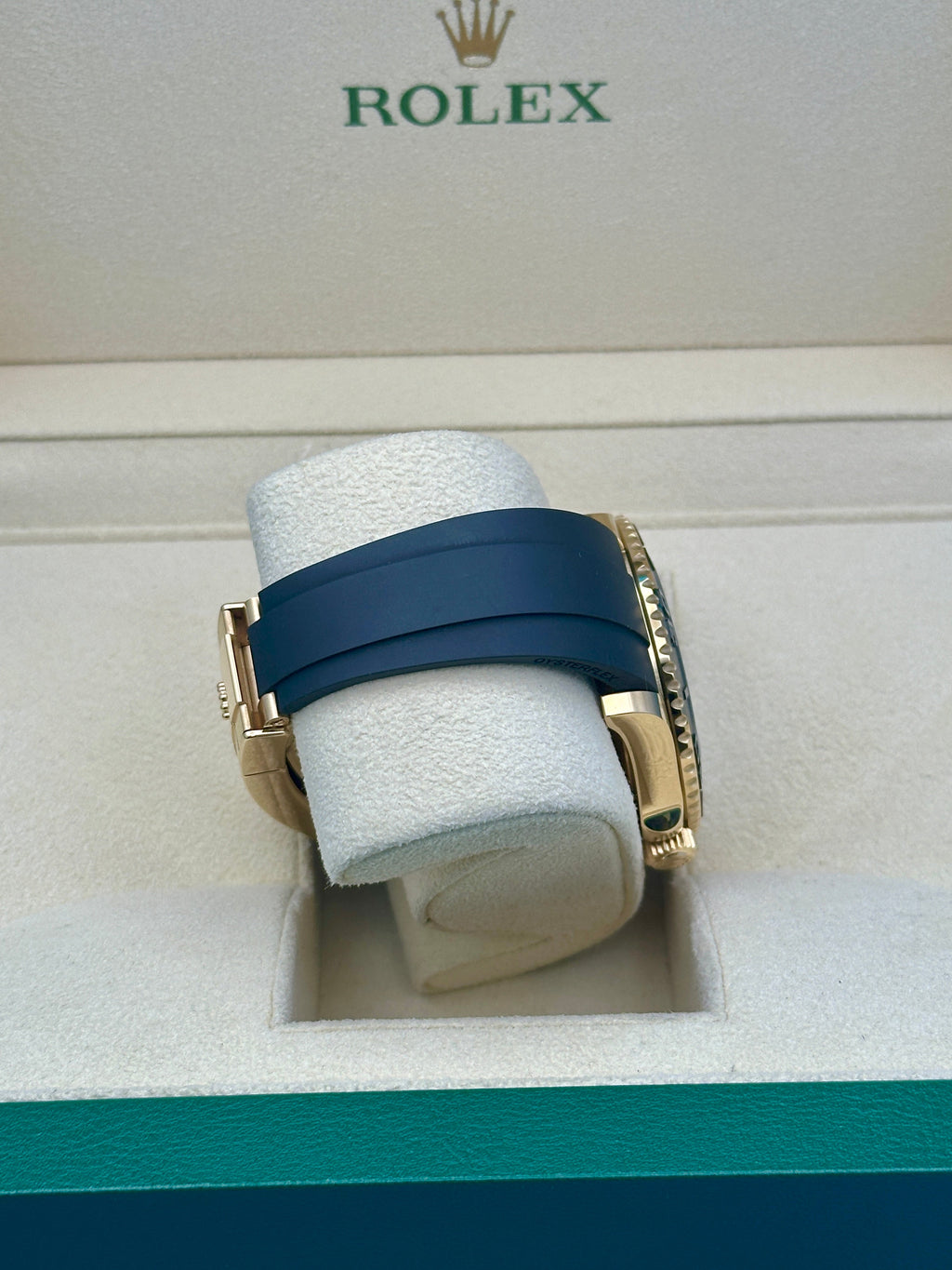 Rolex Yellow Gold Yacht-Master 42  - Black Dial - 226658