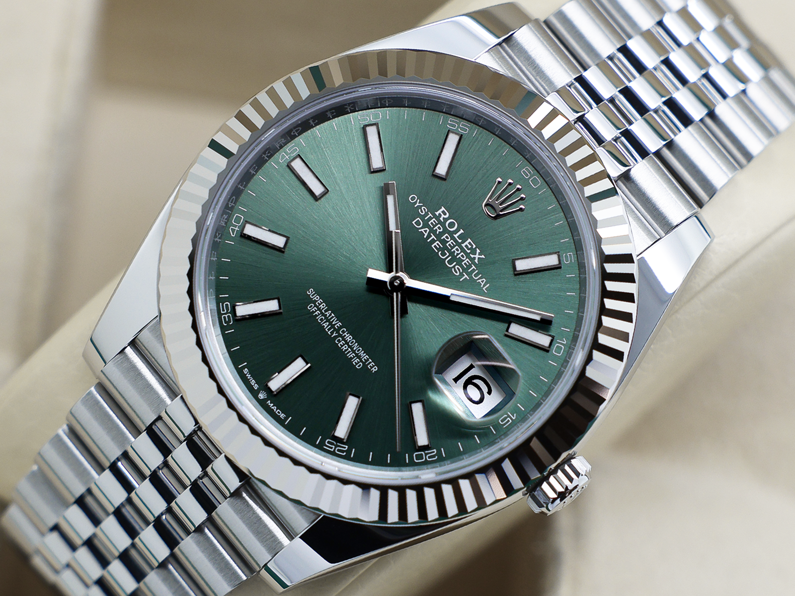ROLEX DATEJUST 41mm 126334 EDELSTAHL MINTGRÜNES ZIFFERNBLATT UNGETRAGEN 2026