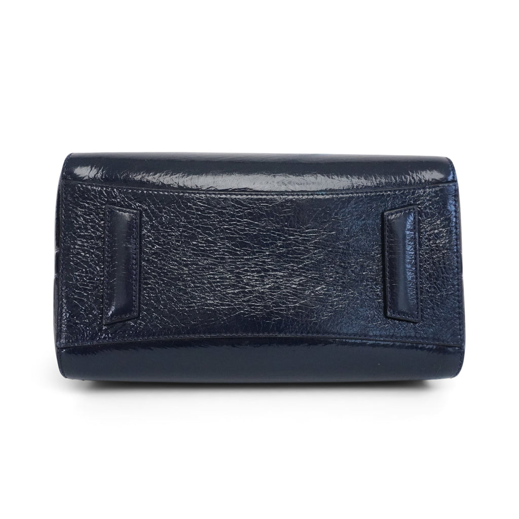 Givenchy 'Medium Antigona' Bag