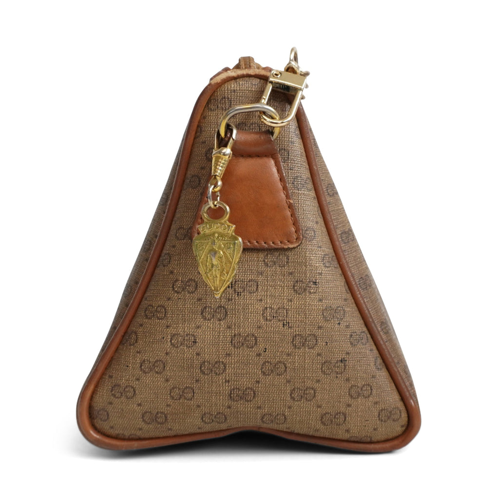 Gucci 'GG Supreme' Pouch Bag