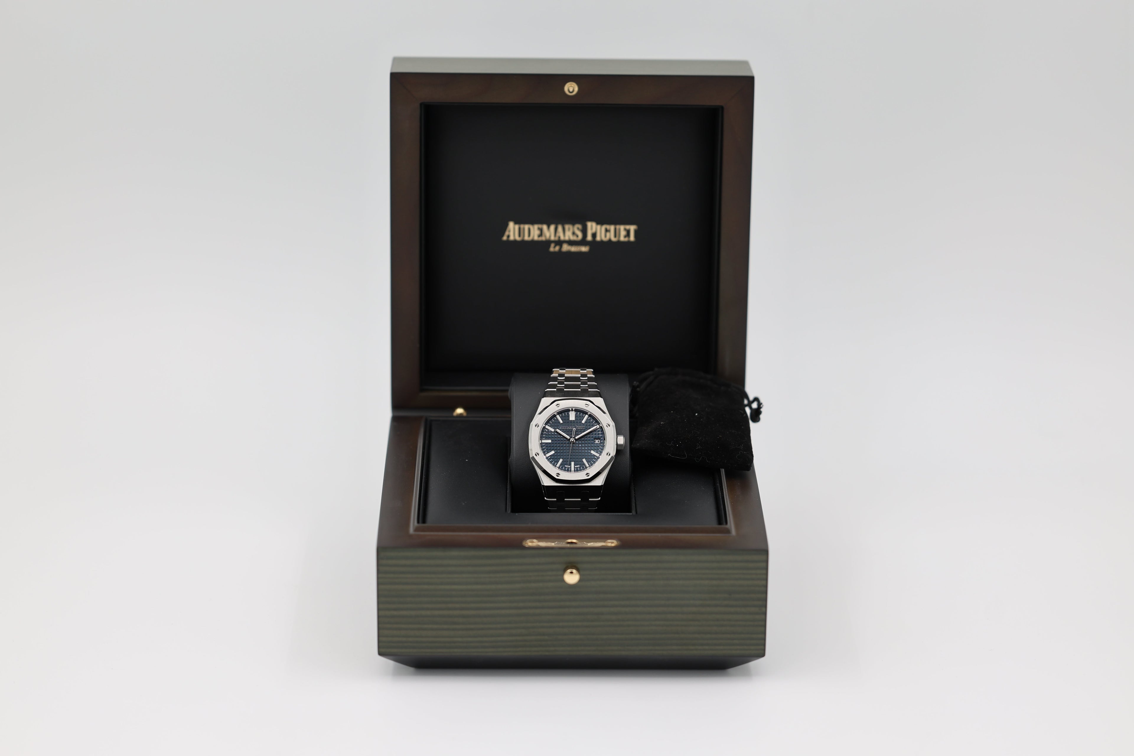 Audemars Piguet - Royal Oak - 15550ST - Blue Dial - 2023